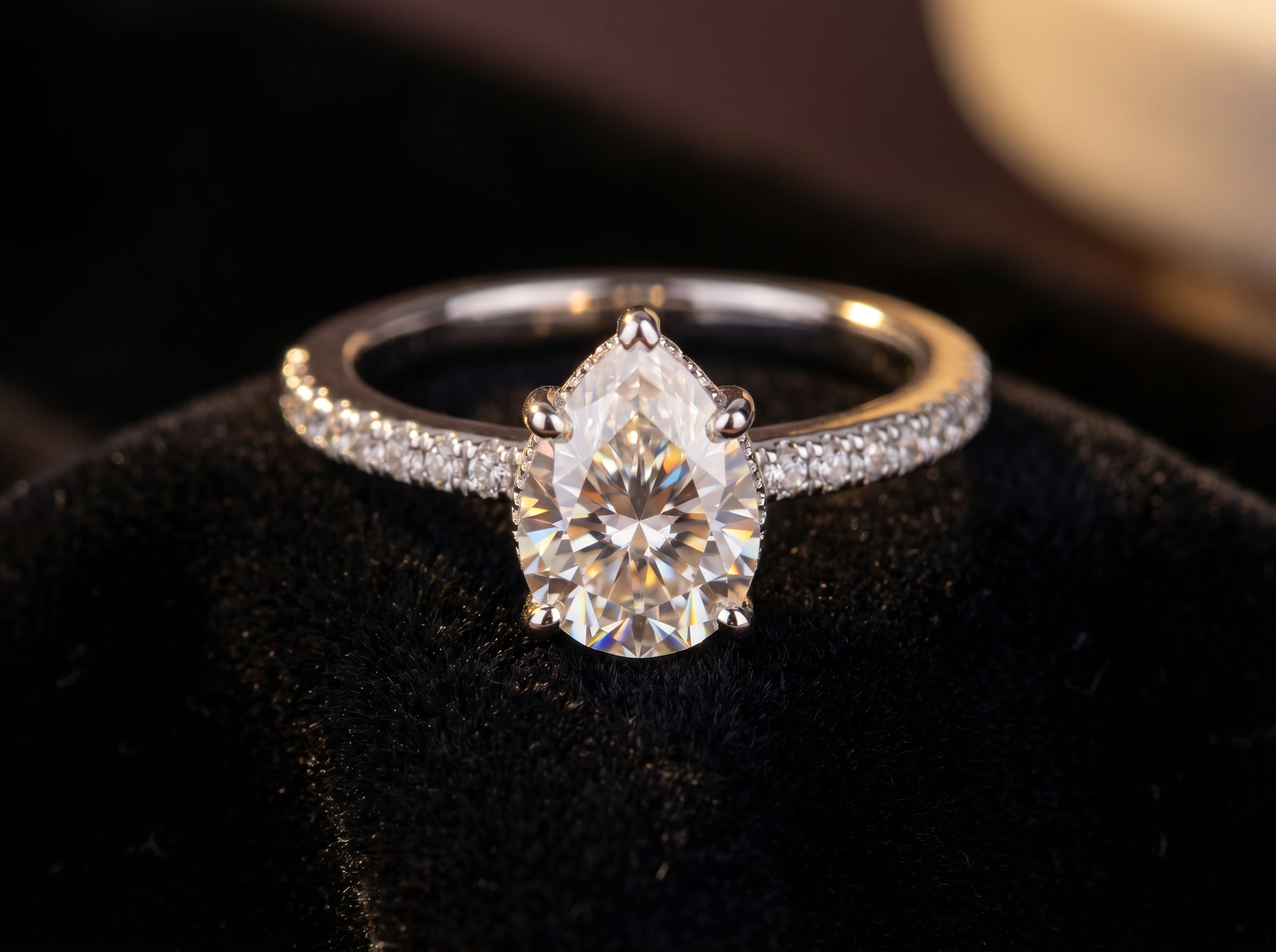 Pear Hidden Halo